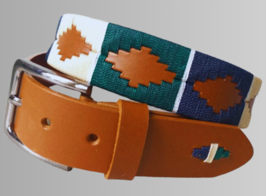 Cinturón en cuero con diseño en hilo encerado Pegasus