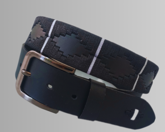 Cinturón en cuero con diseño en hilo encerado Relicario